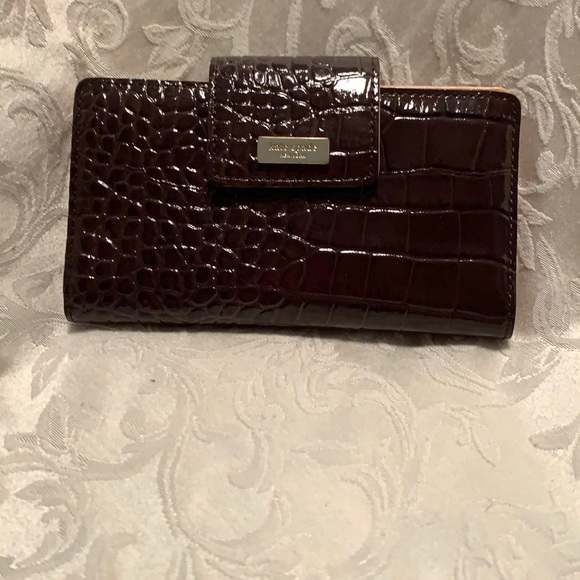 kate spade Accessories - Kate Spade checkbook cover
